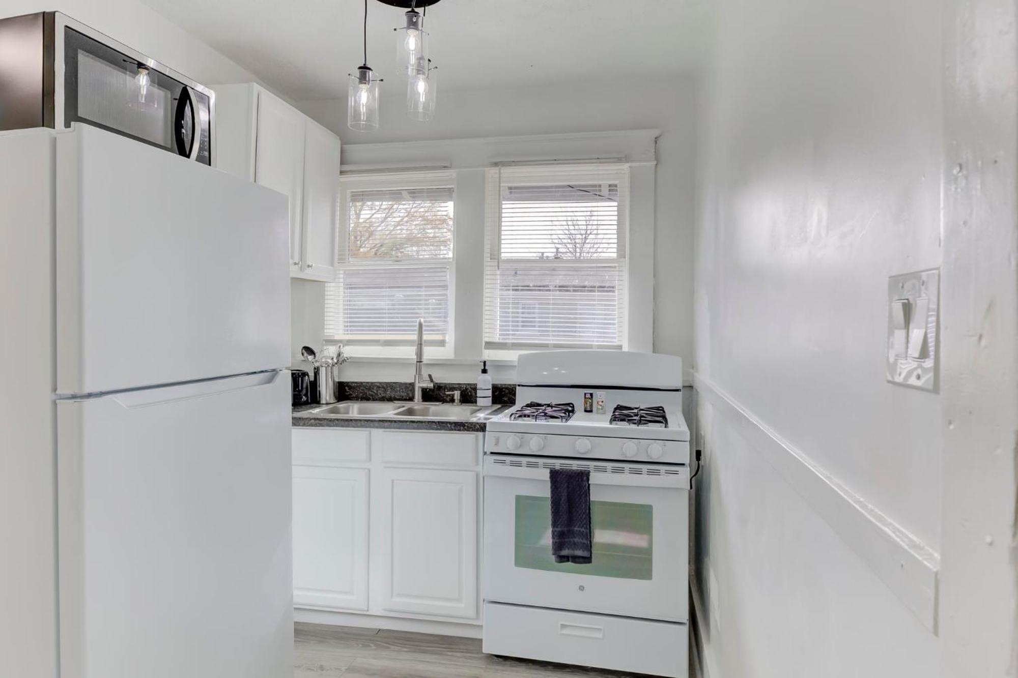 Charming Cooper-Young Flat In The Heart Of Memphis Exterior foto