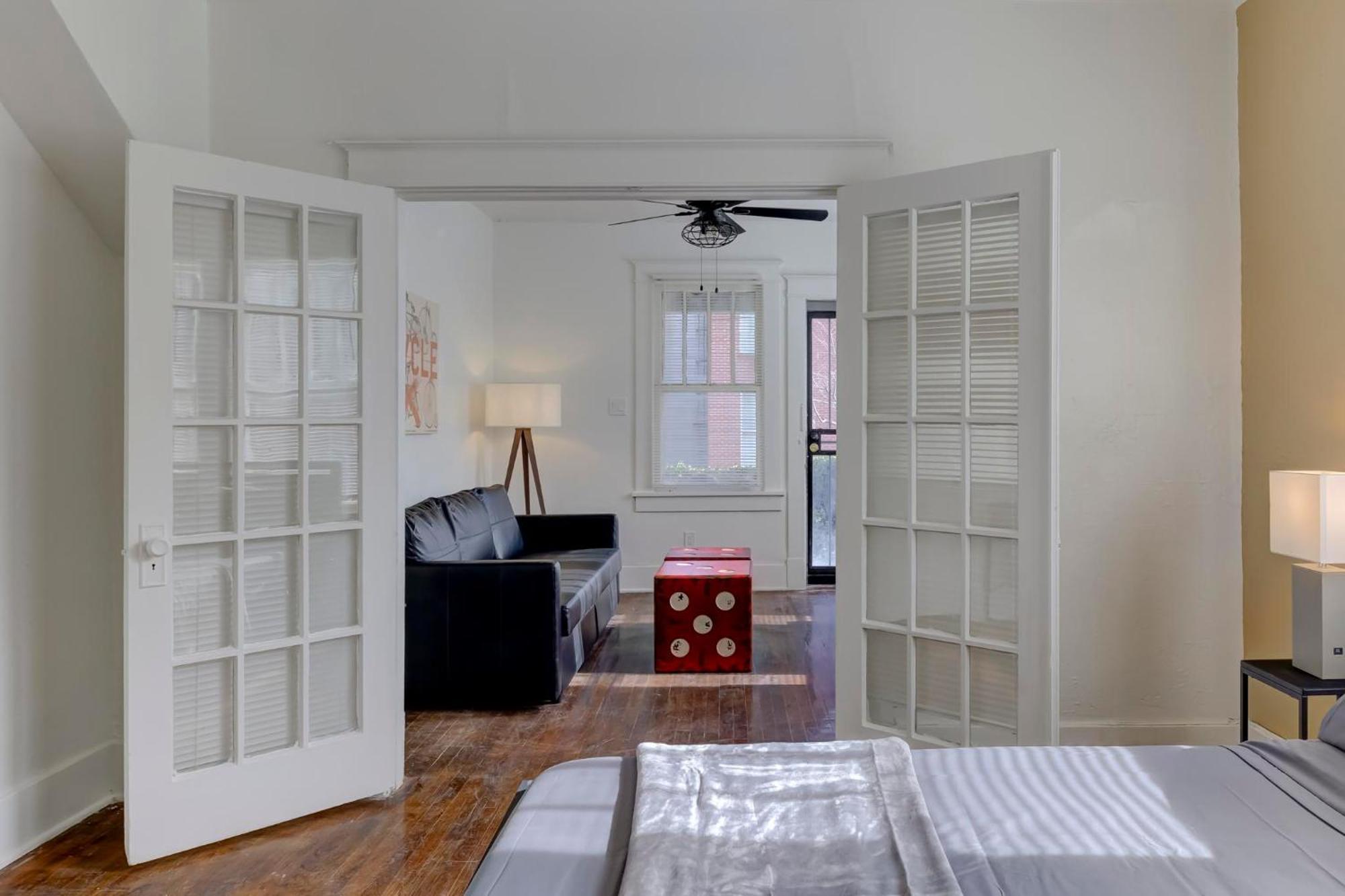 Charming Cooper-Young Flat In The Heart Of Memphis Exterior foto